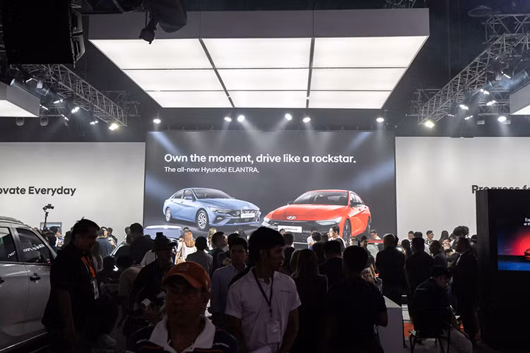 Hyundai Elantra 2025 tu 480 trieu tai Philippines, cho ve Viet Nam