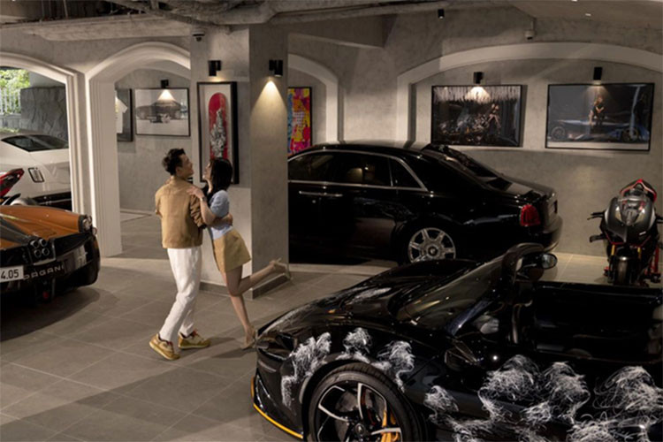 Minh Nhua bat mi do choi mien phi tren McLaren Elva gan 190 ty-Hinh-2