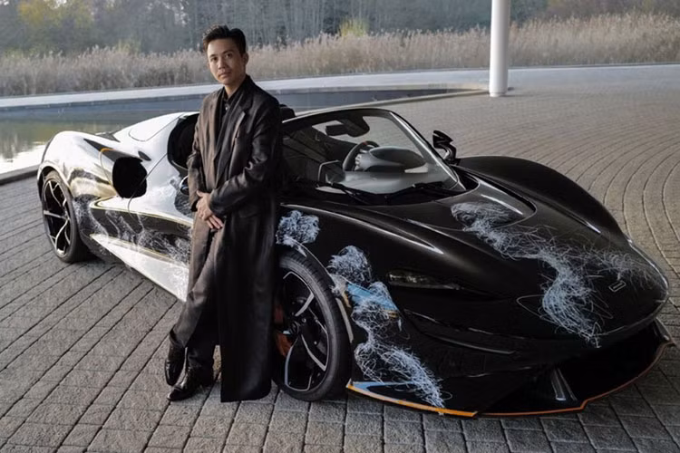 Minh Nhua bat mi do choi mien phi tren McLaren Elva gan 190 ty-Hinh-9