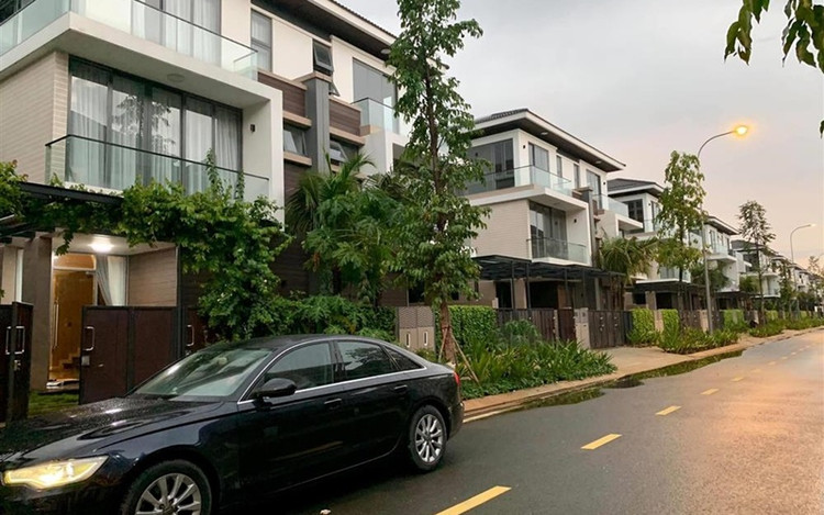 Can canh biet thu 30 ty dep tinh te cua Ha Ho - Kim Ly-Hinh-2