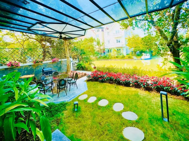 Ben trong biet thu 60 ty cua “dien vien dai gia” nuc tieng-Hinh-7