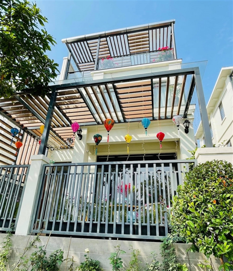 Biet thu xa hoa gan 200m2 cua Van Hugo va chong doanh nhan-Hinh-3