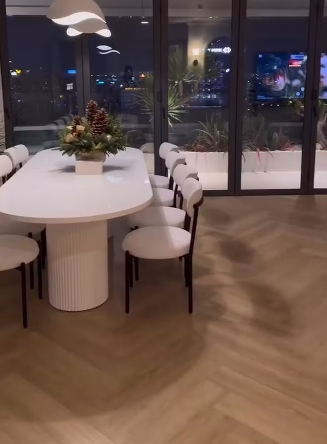 Biet thu “view trieu do” cua Hoa hau Thu Thao va chong dai gia-Hinh-6