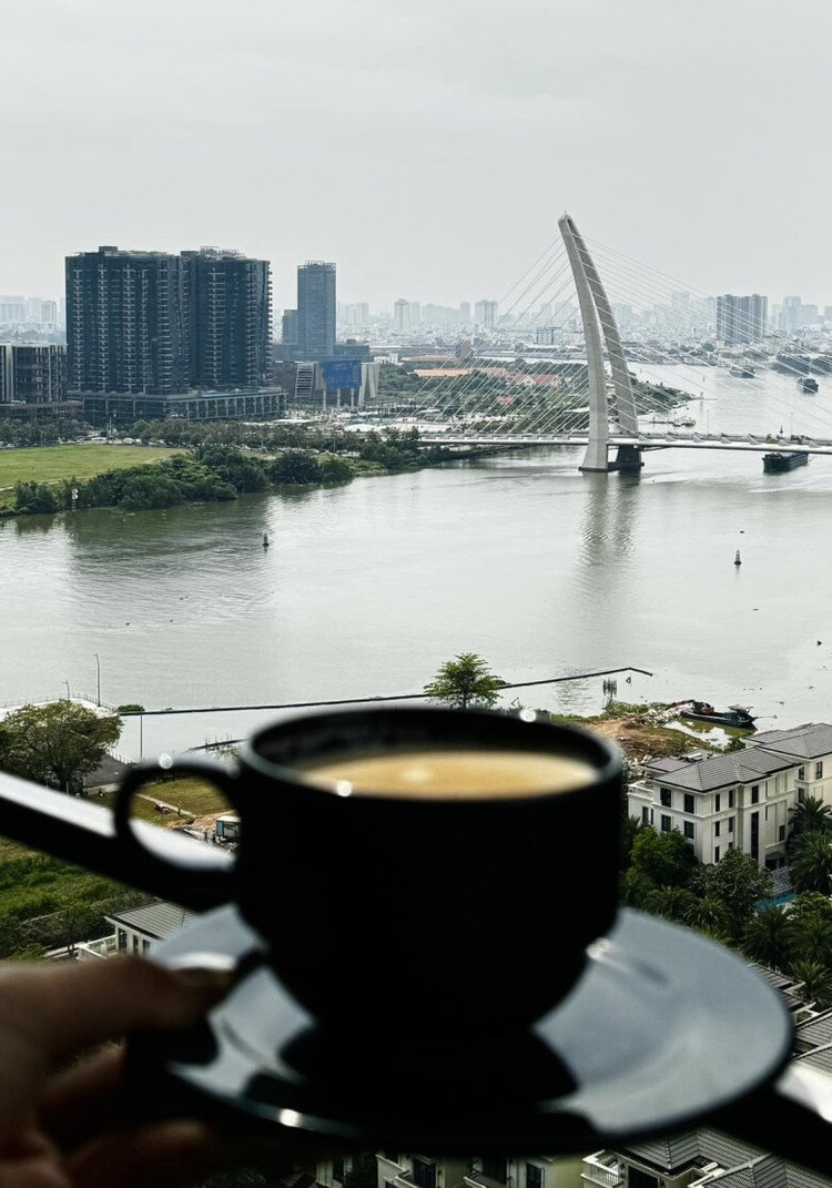 Ben trong nha moi co view dat gia cua Bui Ly Thien Huong-Hinh-11