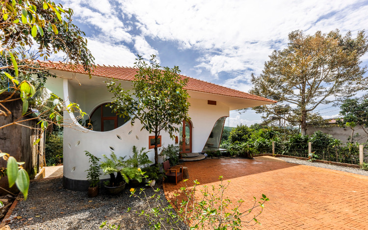 Nha ngoi do o Lam Dong dep “sung so” tren bao My-Hinh-3