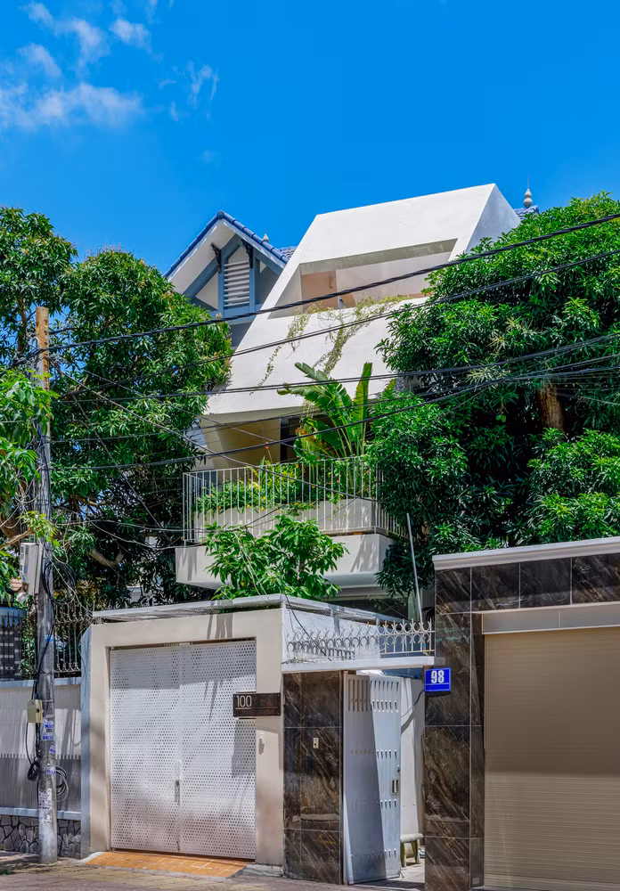 Nha ong co mai doc keo xuong tang 2 doc dao o Vung Tau-Hinh-4