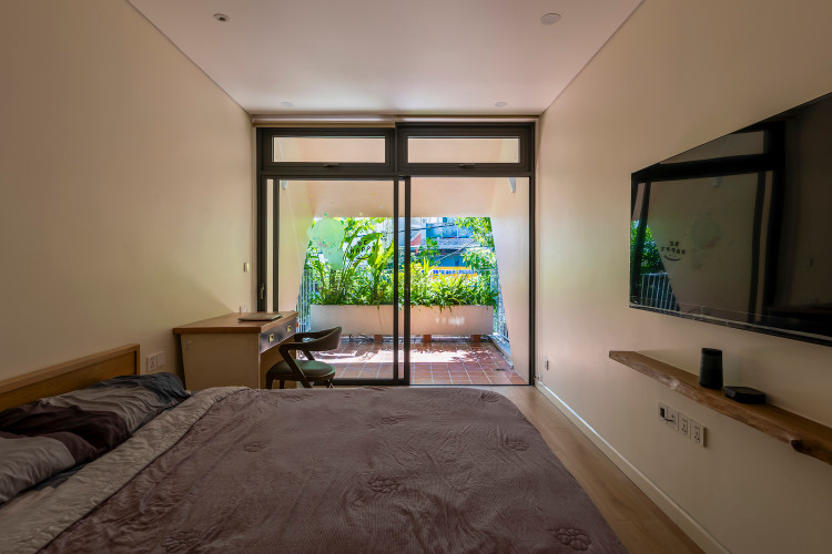 Nha ong co mai doc keo xuong tang 2 doc dao o Vung Tau-Hinh-12