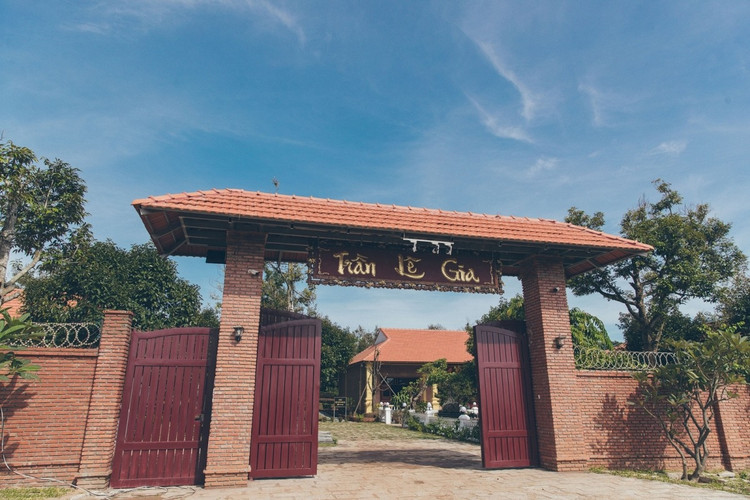 Tung goc trong biet phu 10.000m2 cua Ly Nha Ky o que-Hinh-2