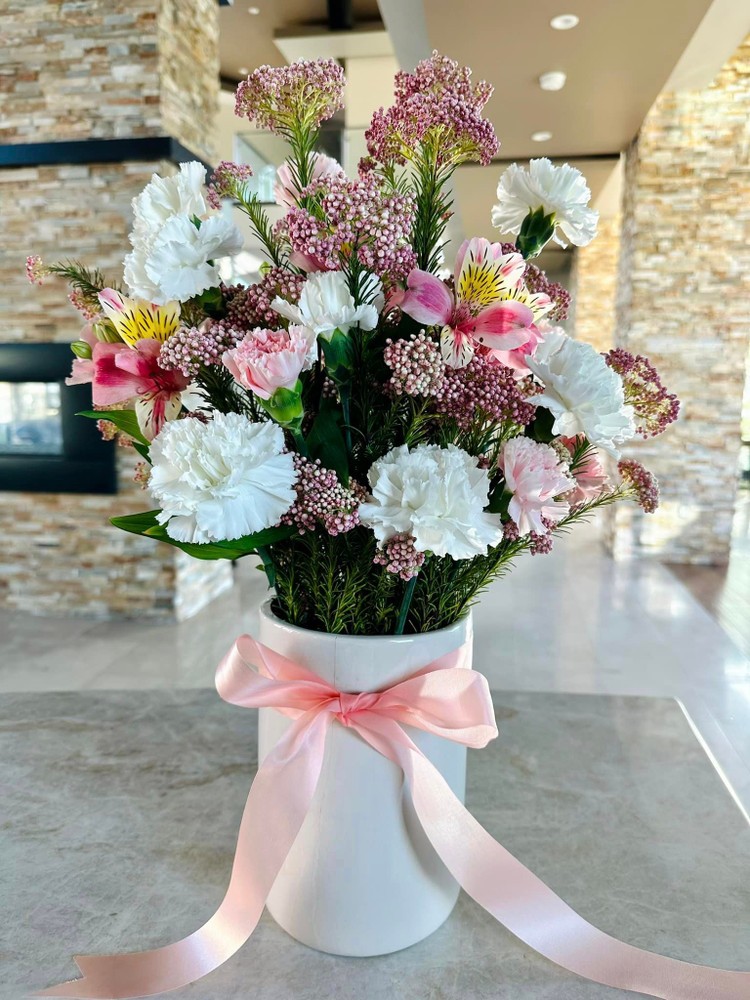 Man nhan biet thu 4.000 m2 ngap hoa tuoi cua vo cu Dan Truong-Hinh-5