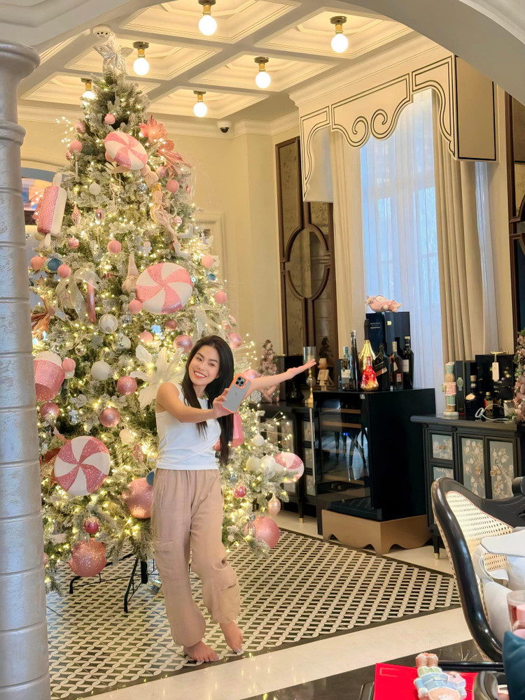 1001 kieu trang tri nha don Giang sinh cua sao Viet-Hinh-2