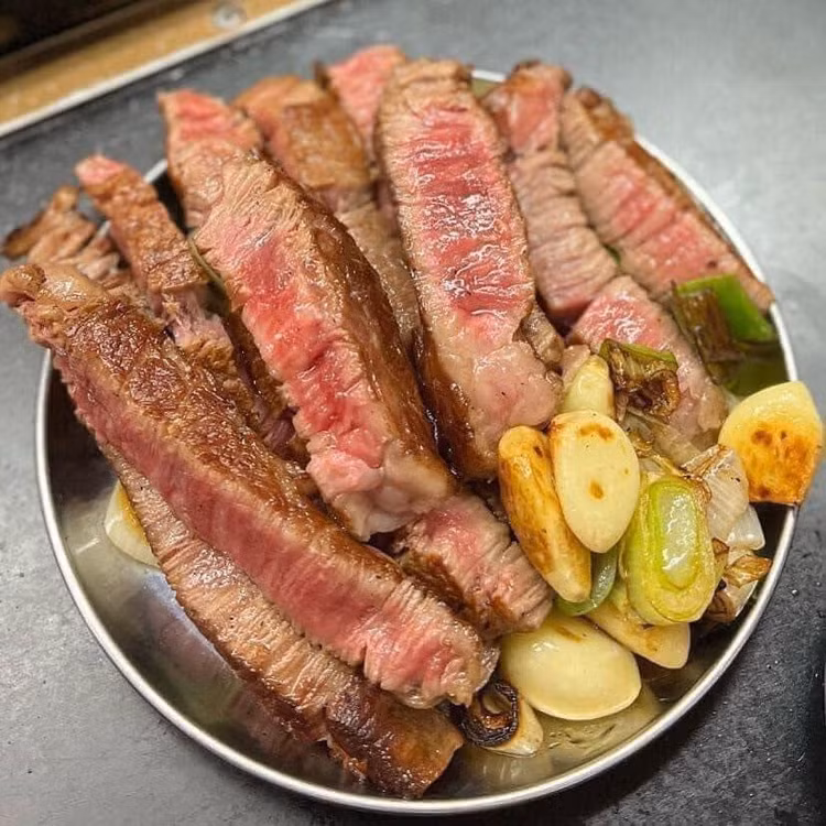 Su that dang sau thit bo Aukobe gia re do bo cho mang-Hinh-6