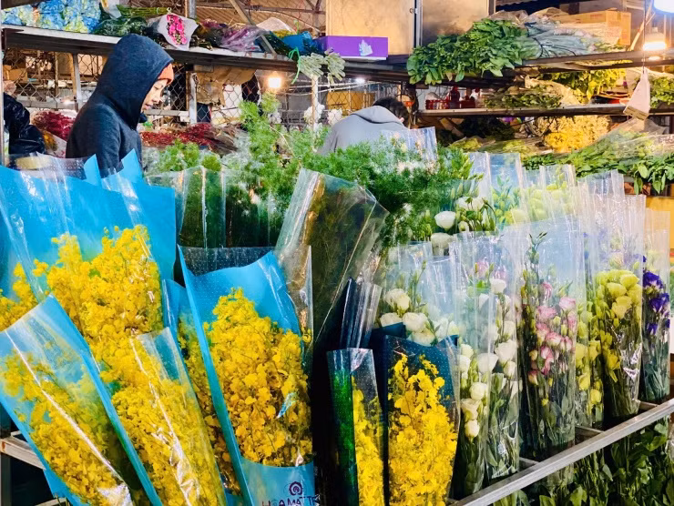 Cho hoa lon nhat Ha Noi nhon nhip ngay giap Tet-Hinh-9