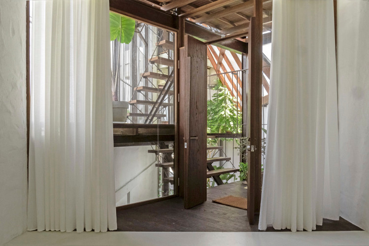 Co gi trong khach san sieu mong o Nha Trang tren bao Tay?-Hinh-11