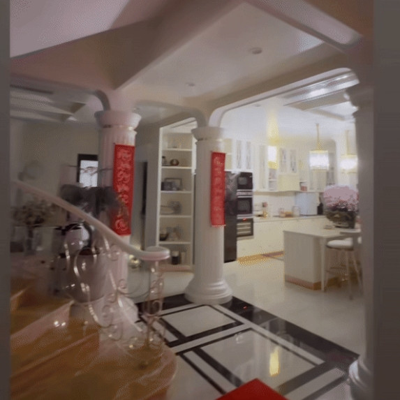 Can canh biet thu 600m2 cua Le Quyen ngap sac do don Tet-Hinh-7