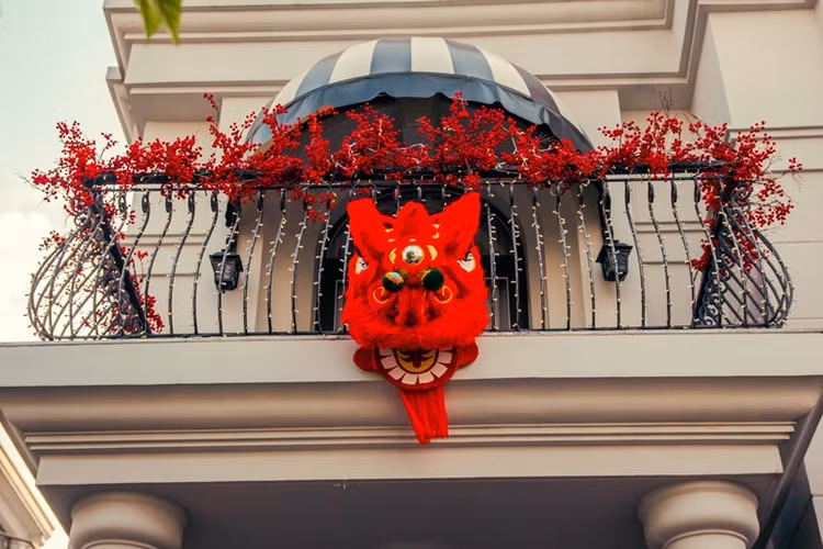 Biet thu don Tet long lay tu trong ra ngoai cua Doan Di Bang-Hinh-7