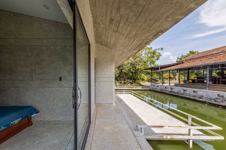 Bao My nuc no khen biet thu lo lung giua mat nuoc o Dong Nai-Hinh-10