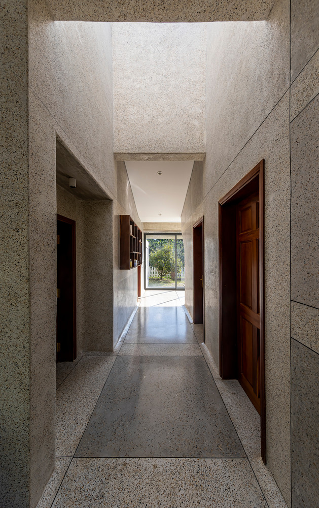 Bao My nuc no khen biet thu lo lung giua mat nuoc o Dong Nai-Hinh-9