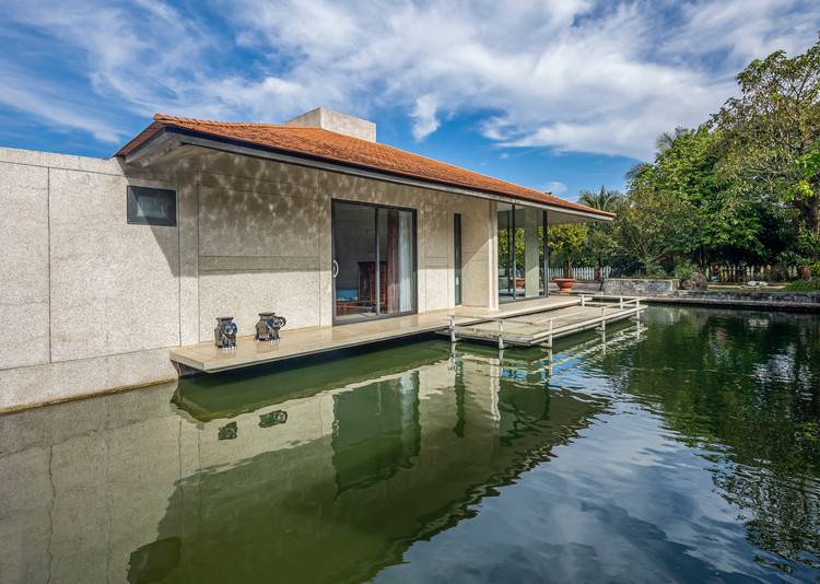 Bao My nuc no khen biet thu lo lung giua mat nuoc o Dong Nai-Hinh-4