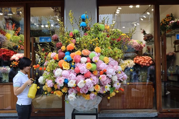 Nhung bo hoa sieu dat do gay sot dip 8/3-Hinh-5