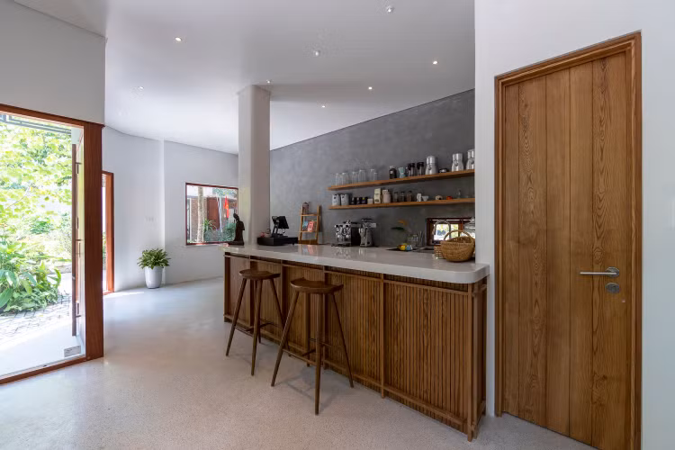 Phu rem xanh ben ngoai, nha Ha Noi dep nghieng nga tren bao My-Hinh-6