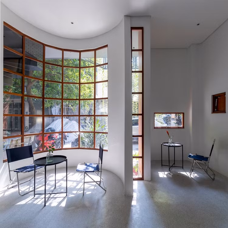 Phu rem xanh ben ngoai, nha Ha Noi dep nghieng nga tren bao My-Hinh-7