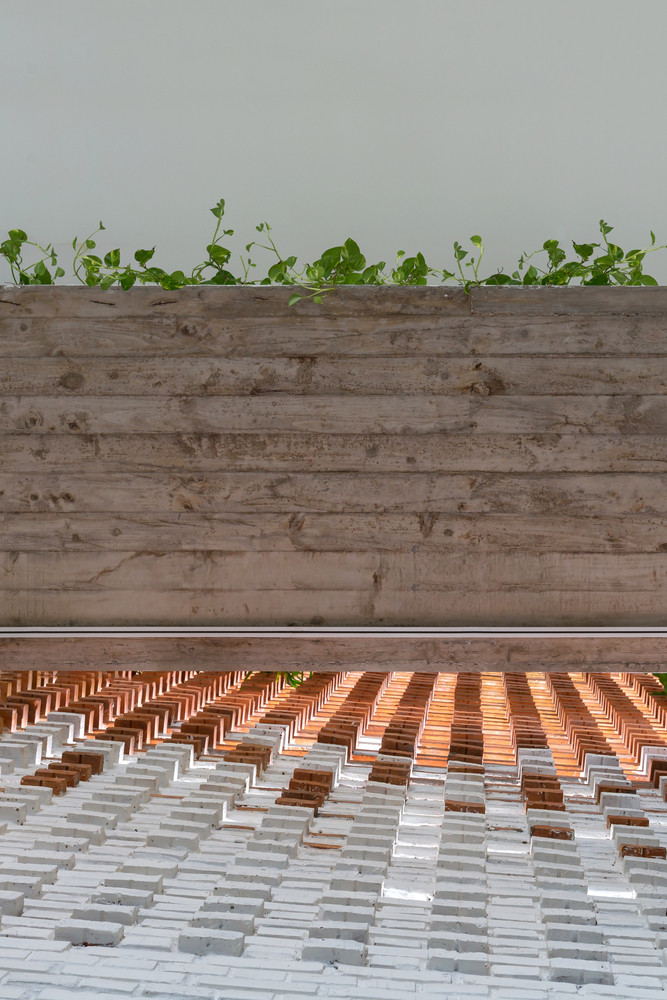 Bao My ca tung nha 2 lop mat tien chong bui o Binh Duong-Hinh-6