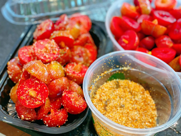 Man dau mua dat hon thit, khach van “ram rap” xuong tien mua-Hinh-9