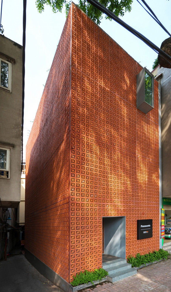 Nha gach bong gio dep la lung o Ha Noi tren bao My-Hinh-2