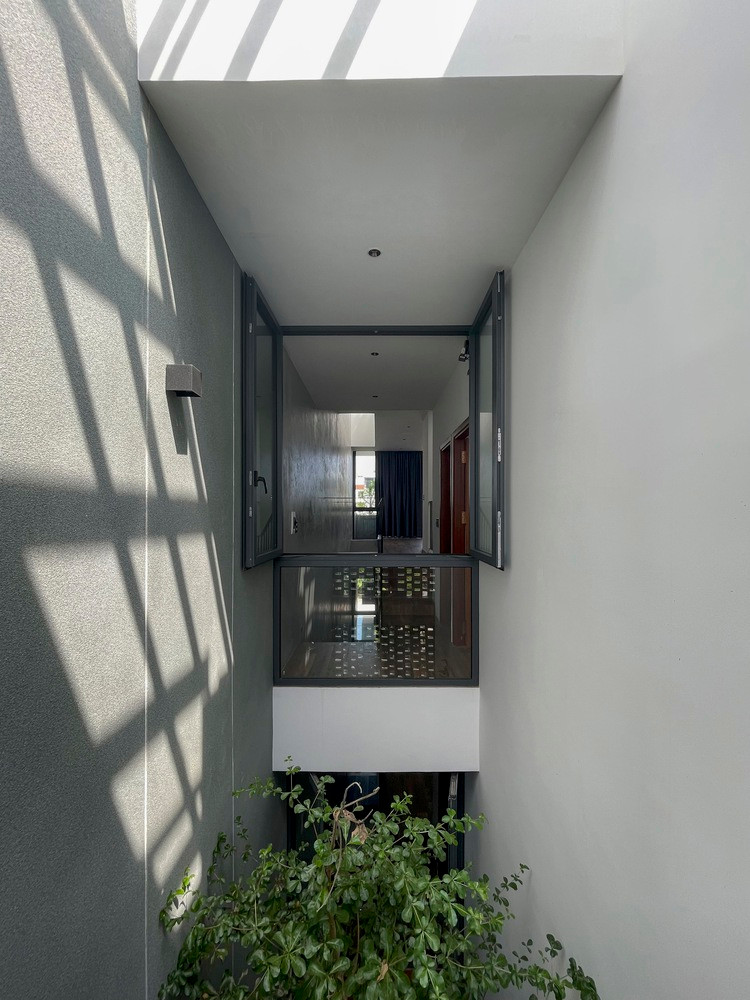 “Boc” vo nhiet doi ben ngoai, nha ong Da Nang mat ruoi quanh nam-Hinh-6