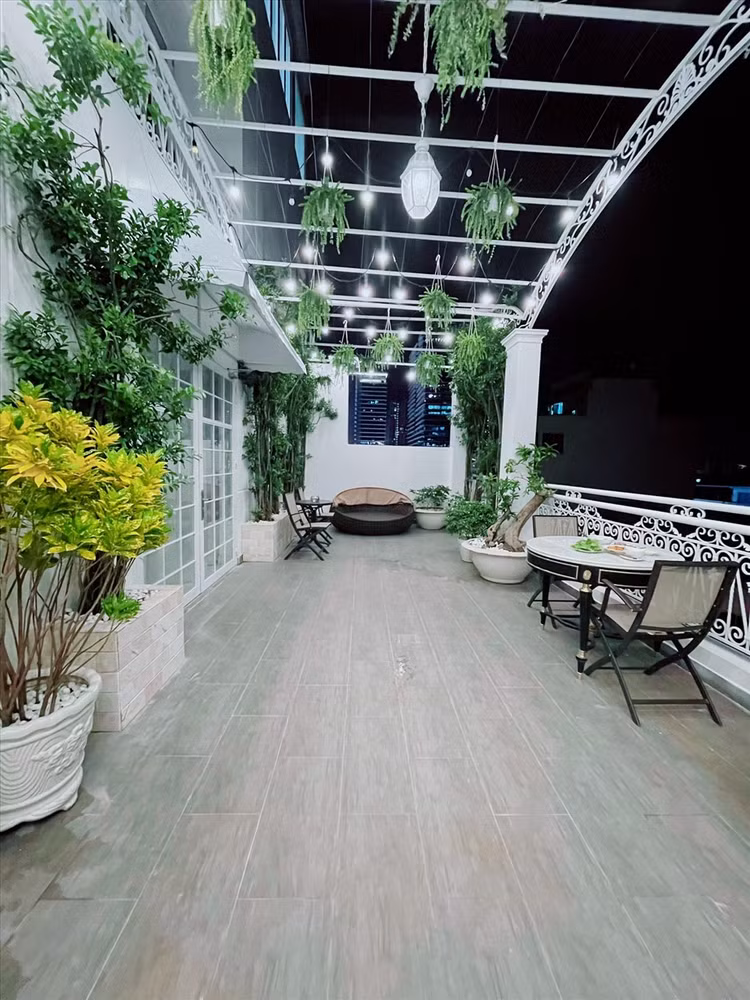 Biet thu trang xa hoa giua trung tam TP HCM cua Ly Nha Ky-Hinh-10