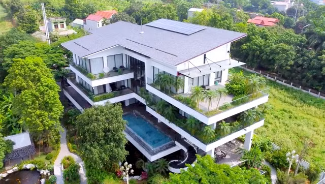 Biet thu hoanh trang nhu resort cua bac si tham my noi tieng-Hinh-2