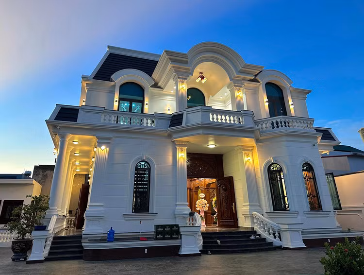 Choang ngop biet thu thong minh Van Toan tang bo me o Hai Duong