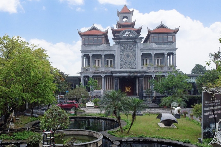 Chiem nguong lau dai da khung nhat Viet Nam, xay suot 12 nam