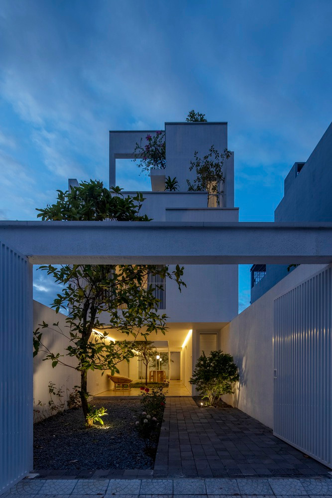 Chi voi 1,7 ty, nha hinh chu U nguoc dep ngang biet thu-Hinh-7