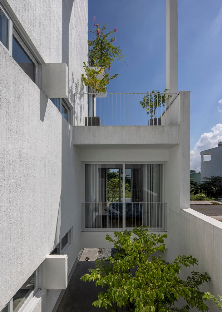 Chi voi 1,7 ty, nha hinh chu U nguoc dep ngang biet thu-Hinh-9