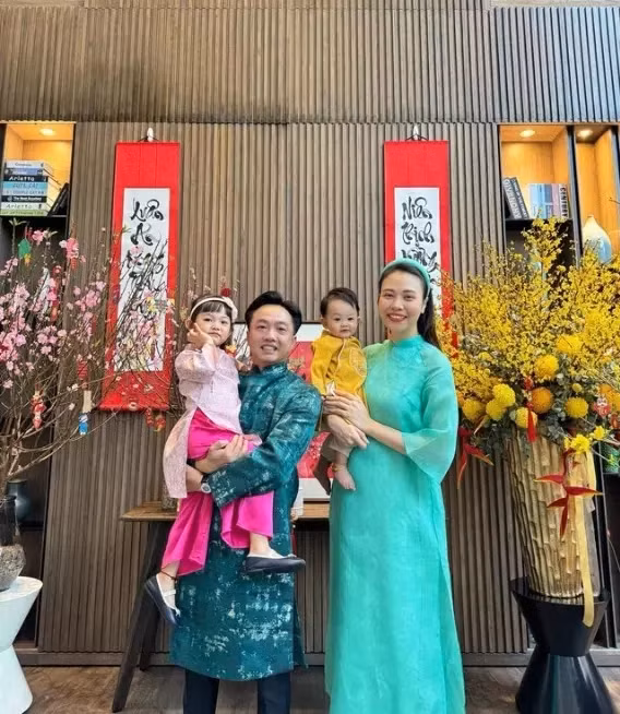 Can canh biet thu hoanh trang cua Cuong Do La - Dam Thu Trang