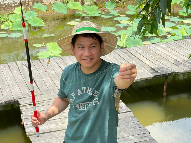 Khong gian “que” giua pho trong nha ca si Trong Tan