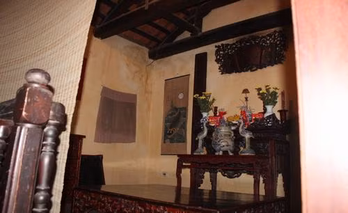 Co gi trong nha ong tram tuoi dep nhat pho co Ha Noi?-Hinh-9