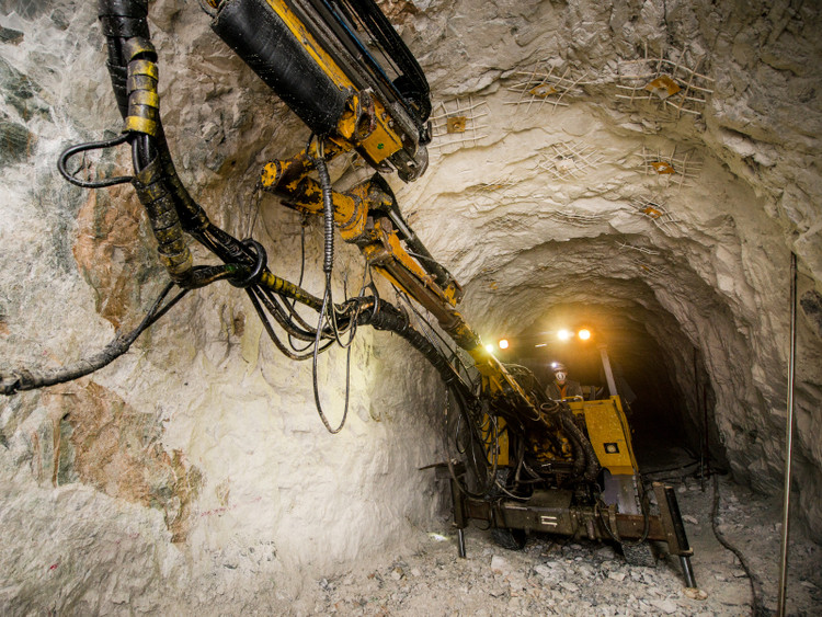 Tiet lo nhung bi mat ve mo vang sau nhat the gioi-Hinh-8