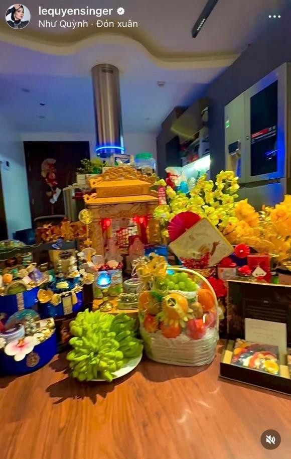 Ben trong biet thu tai Ha Noi cua Le Quyen ngay Tet-Hinh-4