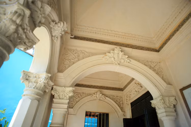 Biet thu xa hoa cua dai gia giau bac nhat Sa Dec mot thoi-Hinh-6