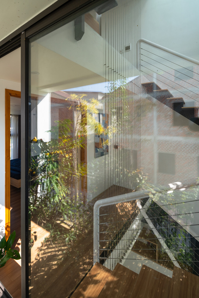 Ngan ngo ngam nha ong mang kien truc nha vuon nen tho tai Hue-Hinh-5