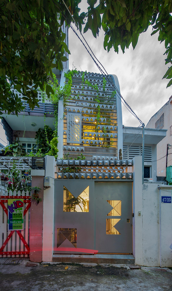 Nha Sai Gon so huu mat tien uon cong la mat tren bao My-Hinh-6