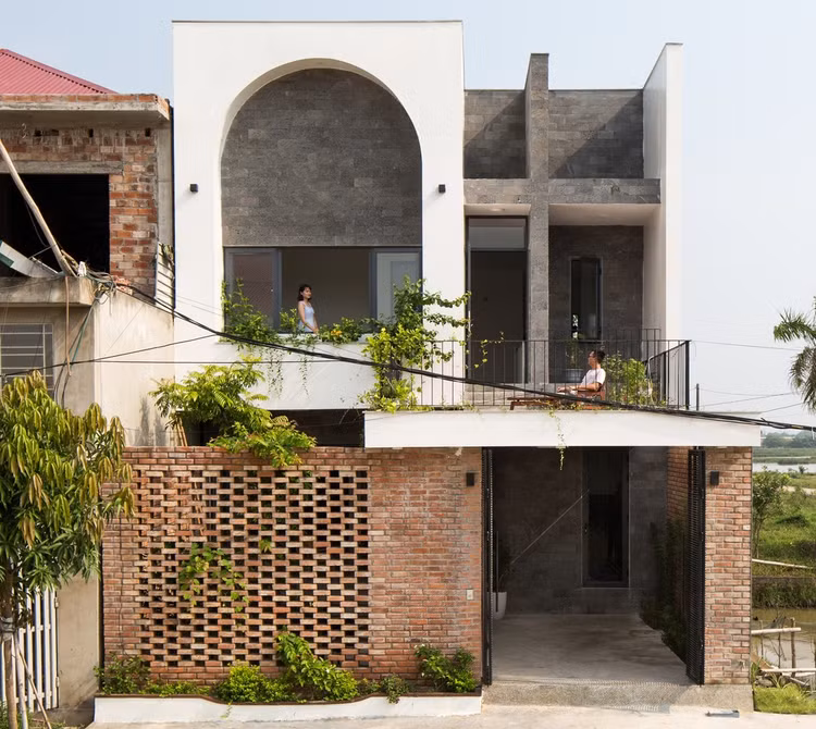 Chiem nguong ngoi nha gach do dep me man o Ha Tinh