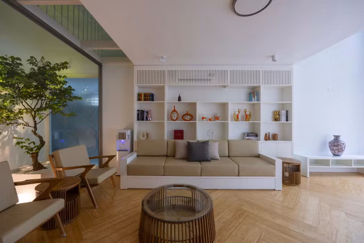 Nha Ha Long ngap nang gio dep ngo ngang tren bao My-Hinh-9