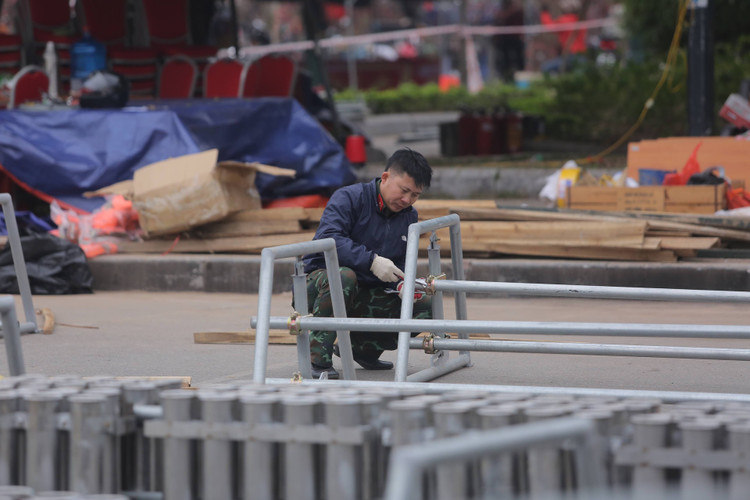 Soi tran dia phao hoa noi thanh Ha Noi truoc gio khai hoa-Hinh-8