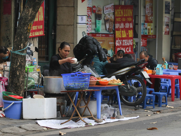 Hang quan mung 1 Tet Quy Mao 2023 day du ma khach vang-Hinh-12