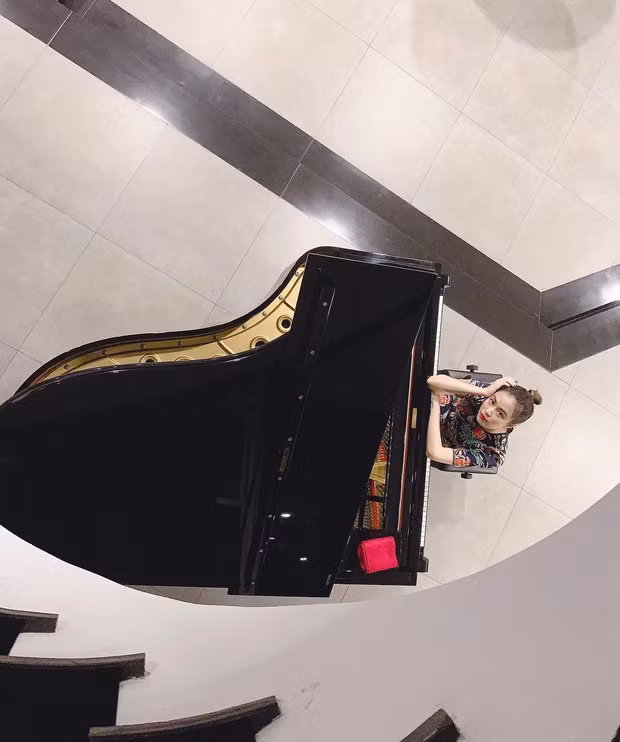 Can canh can penthouse vai chuc ty cua Hoang Thuy Linh