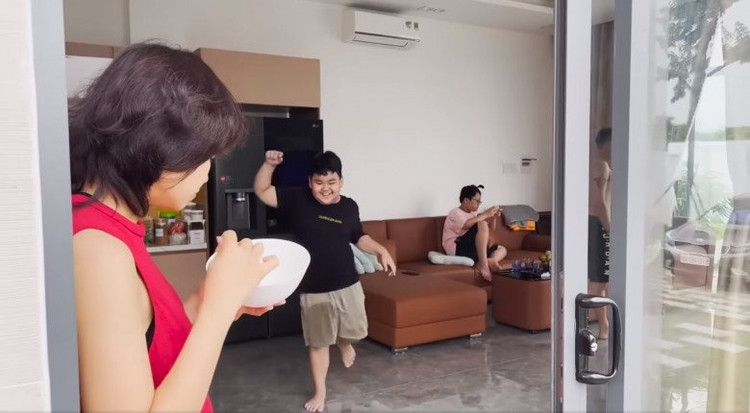 Co gi trong biet thu nha vuon 600m2 gan 10 ty cua Le Giang?-Hinh-11