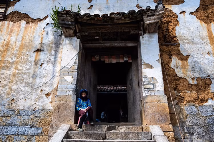 Bi an nha co tram tuoi dang chim dai bang o Ha Giang-Hinh-5
